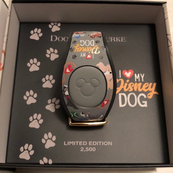Disney Dooney & Bourke I Love My Dog Magic Band - Picture 7 of 8